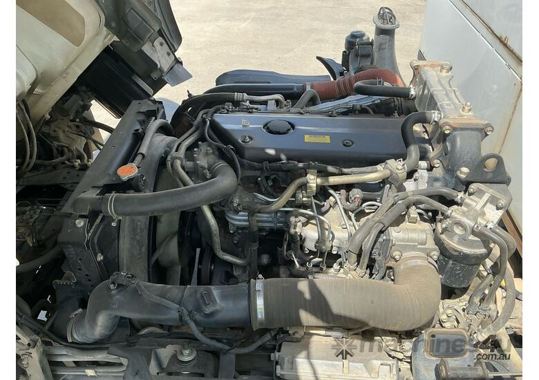 2012 Isuzu NPR 400 Half Tipper