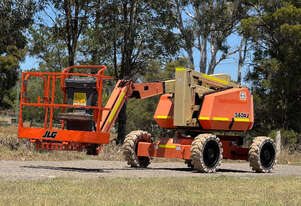 JLG 340AJ Boom Lift Access & Height Safety