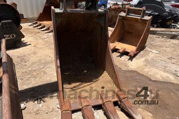 Oz 900 mm GP Bucket to fit SY365H Excavator