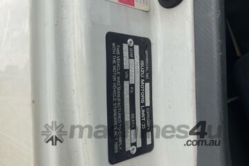 Isuzu 2008   FXD 1000 Table Top