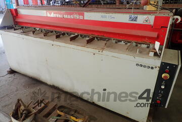Metal Master 2400mm Guillotene