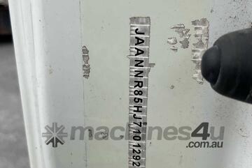 Isuzu 2020   NNR 200 Table Top