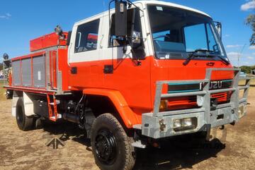 Isuzu FTS700 4x4 Crewcab Traytop Firetruck. Ex NSW Rural Fire Service.