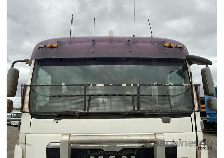 2012 MAN TGM 15.290   4x4 Tray Truck with Fassi Crane