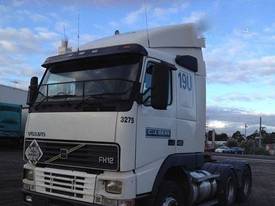2001 Volvo Fh12 - picture0' - Click to enlarge