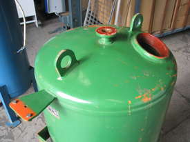 Industrial Sandblasting Sand Tank Pot - 160L - picture1' - Click to enlarge