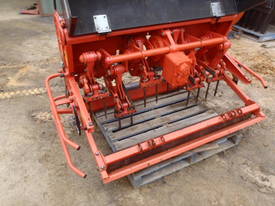 Aerator Wiedenmann Terra Spike G6/160  - picture2' - Click to enlarge