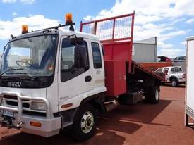 2004 Isuzu FRR 525 - picture1' - Click to enlarge