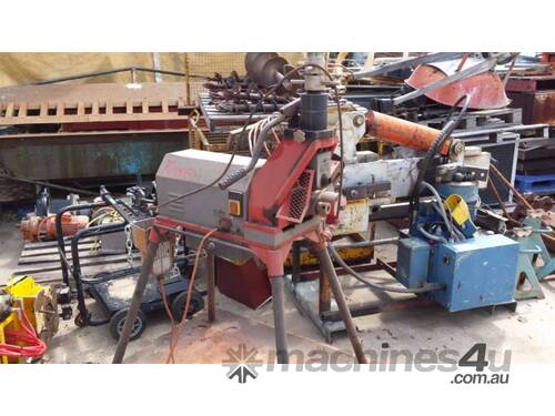 PIPE POWERED ROLL GROVER