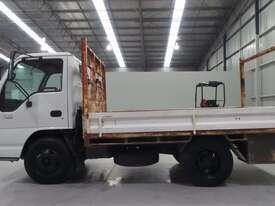 Isuzu NKR200 Tray Truck - picture0' - Click to enlarge