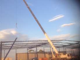 Zoomlion 40 tonne Mobile Crane - picture0' - Click to enlarge
