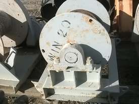 5 T Hydraulic winch. - picture2' - Click to enlarge