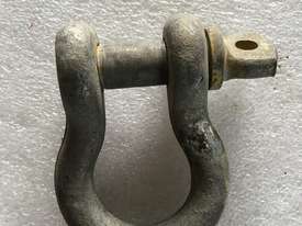 Bow D Shackle 3.2 ton 15mm Rigging Equipment - picture0' - Click to enlarge