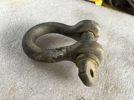 Bow D Shackle 3.2 ton 15mm Rigging Equipment - picture1' - Click to enlarge