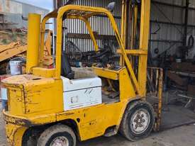 FORKLIFT CATERPILLAR 2.5 TONNE - picture0' - Click to enlarge