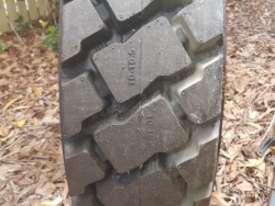 Skid steer tyres - picture0' - Click to enlarge