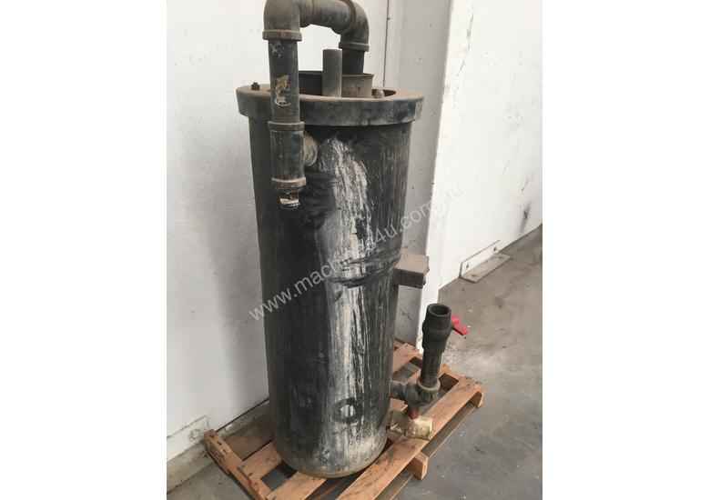 caption Used Quarantine Oil Separator Unit