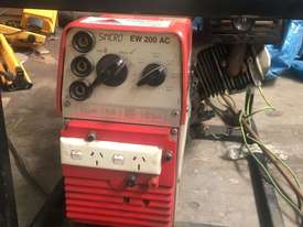Generator welder. - picture0' - Click to enlarge