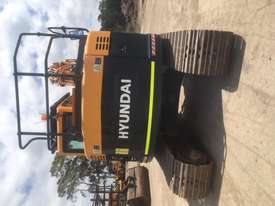 Hyundai R145CR 2016 model with ROPS/FOPS cabin, 2200 hours suit new buyer   - picture2' - Click to enlarge