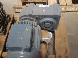 SEW Eurodrive gearbox - picture0' - Click to enlarge