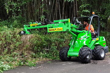 Slanetrac SA800 Swivel Trim Hedgecutter - Avant Hitch