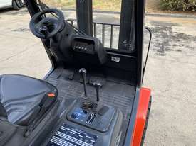 Linde Forklift H30T - picture2' - Click to enlarge