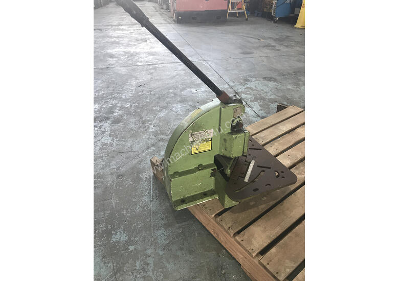 Used herless Herless Sheet Metal Corner Notcher Manual Benchtop Machine