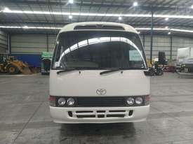 Toyota Coaster HZB50R - picture0' - Click to enlarge
