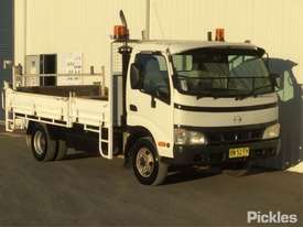 2003 Hino U414 - picture0' - Click to enlarge
