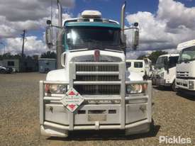 2004 Kenworth T404 - picture1' - Click to enlarge
