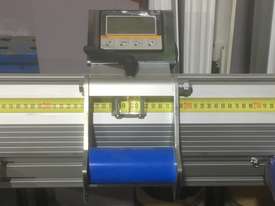 Maxi Digital measuring stop and conveyor - picture0' - Click to enlarge