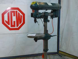 Waldown Radial pedestal drill - picture0' - Click to enlarge