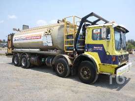 MACK MCR Fuel & Lube Truck - picture0' - Click to enlarge