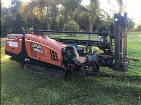 2005 Ditch Witch JT2020 Directional Borer and Trailer - picture0' - Click to enlarge