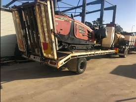 2005 Ditch Witch JT2020 Directional Borer and Trailer - picture2' - Click to enlarge