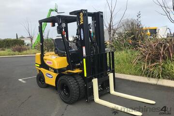 YALE LPG   4000kg Forklifts