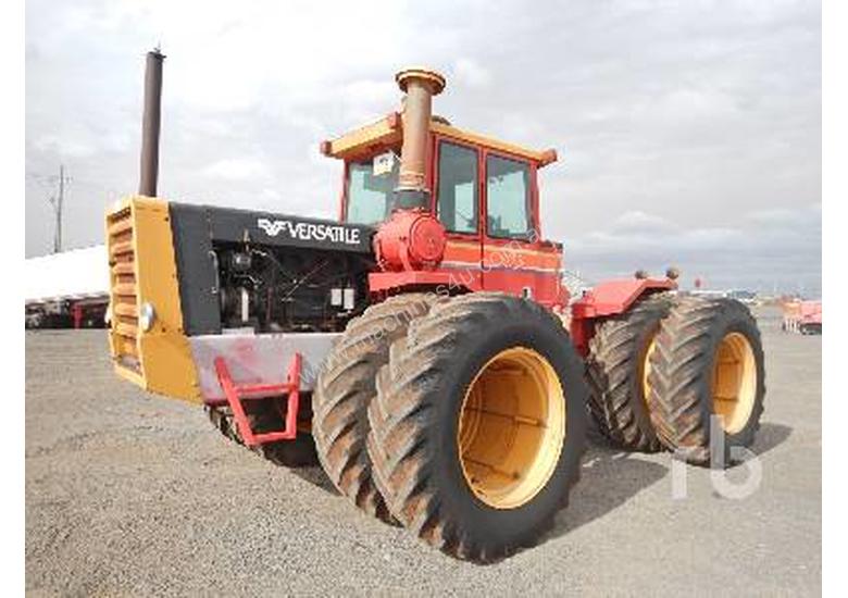 caption VERSATILE 835 4WD Tractor