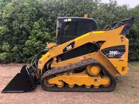 CAT 289C2 4.7T Compact Track Loader fitted with NORM Engineering 4in1 - picture1' - Click to enlarge