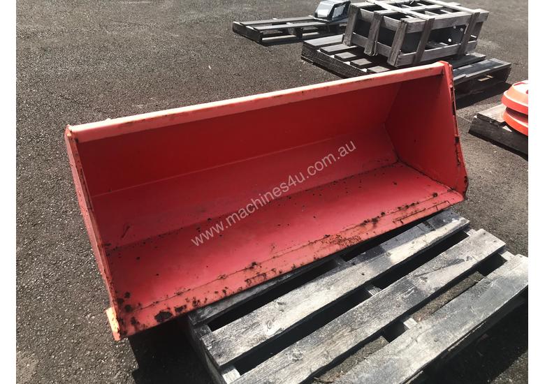 New 2004 titan Front End Loader Bucket Tractor FEL Buckets in