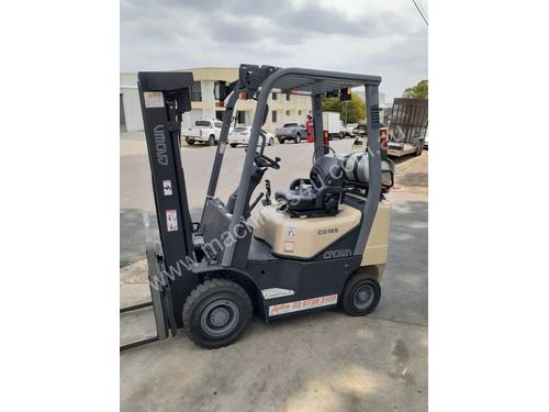 Container entry 1.8 Ton Forklift Crown 2005 Model Fresh Paint