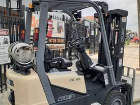 Container entry 1.8 Ton Forklift Crown 2005 Model Fresh Paint - picture0' - Click to enlarge