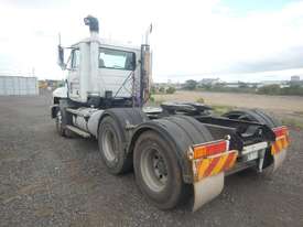 Mack VALUELINER 6 x 4 Prime Mover - picture0' - Click to enlarge