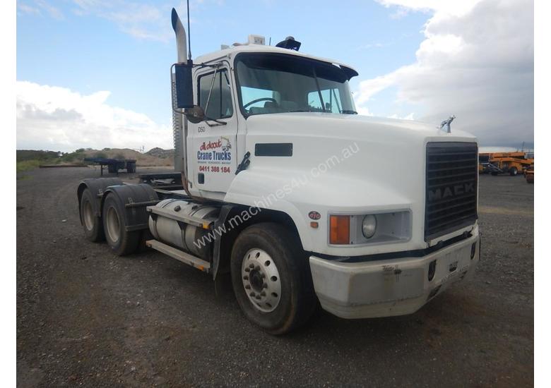 caption Mack VALUELINER 6 x 4 Prime Mover