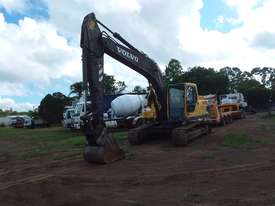 20 ton Excavator - picture2' - Click to enlarge