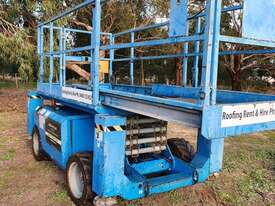 2005 Genie 26ft Scissor lift.  - picture1' - Click to enlarge