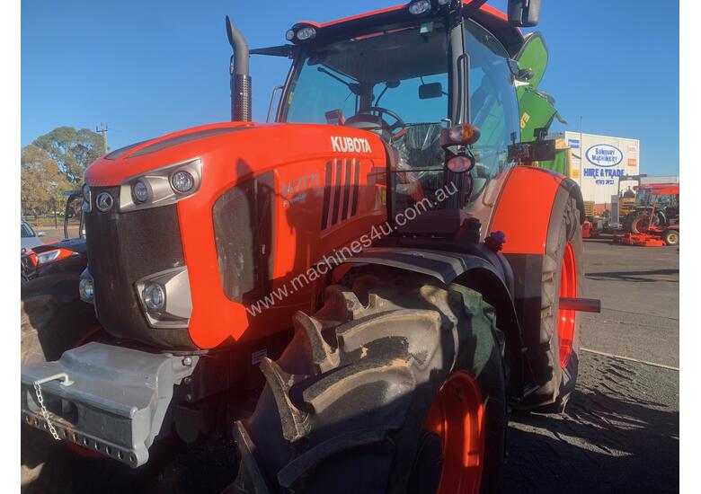 caption Kubota M7-171 Premium CAB Tractor