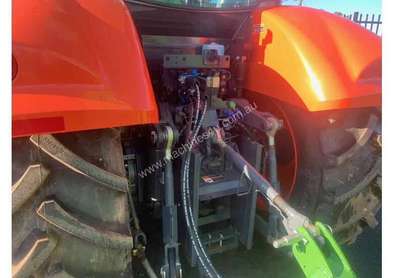 caption Kubota M7-171 Premium CAB Tractor