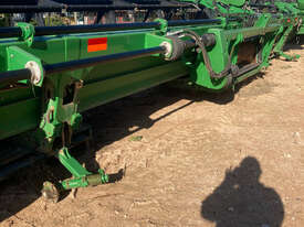 John Deere 640D Header Front Harvester/Header - picture0' - Click to enlarge