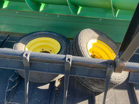 John Deere 640D Header Front Harvester/Header - picture1' - Click to enlarge