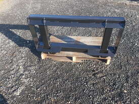 Hay forks to suit skidsteer - picture0' - Click to enlarge